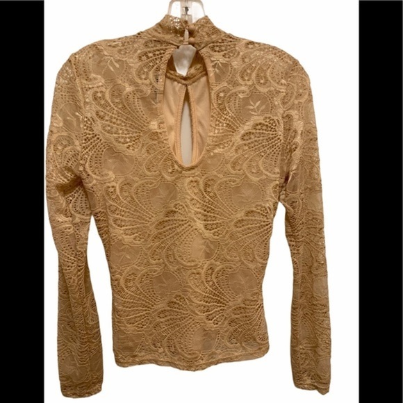 Charlotte Russe Beautiful Lace Long Sleeve Blouse - Picture 8 of 11